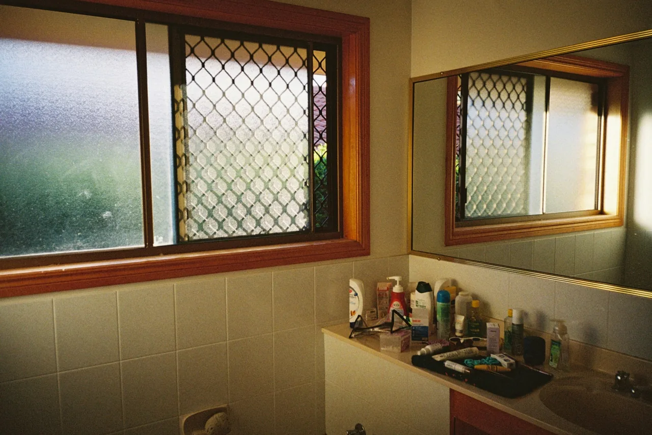 Bathroom – Before (original photo)